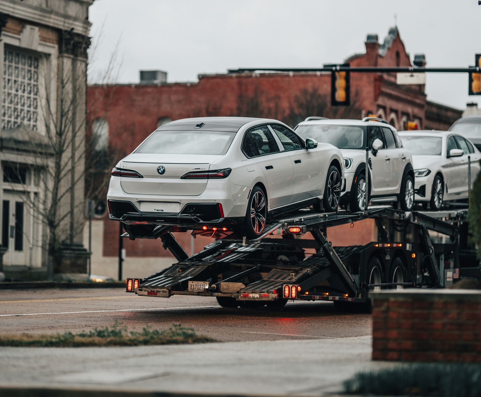 Car Hauler Unloading